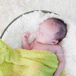 séance photo nouveau-né bébé photographe spécialiste maternité cabourg bébé avec bébé