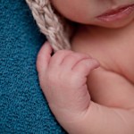 Séance Nouveau né Bébé Caen Thury Harcourt bébé qui dort newborn posing photographe spécialisé nouveau né calvados caen
